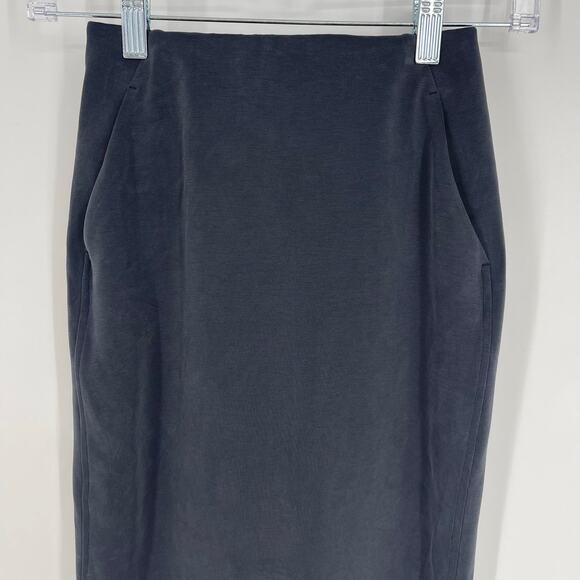 Lululemon Nulu Slim Fit High Rise Skirt Iron Blue Size 0 - Picture 9 of 9